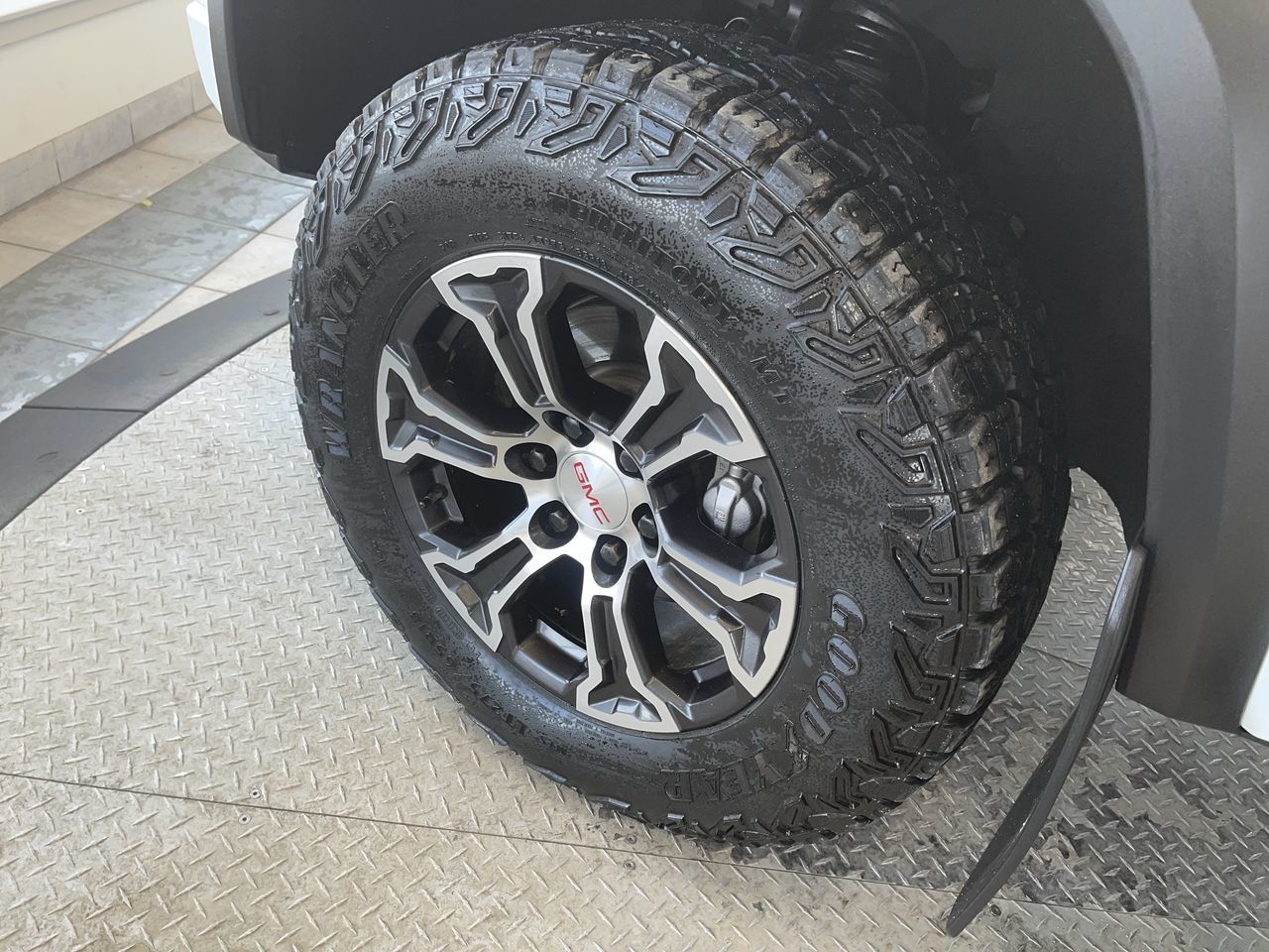 2023 GMC Canyon in Regina, Saskatchewan