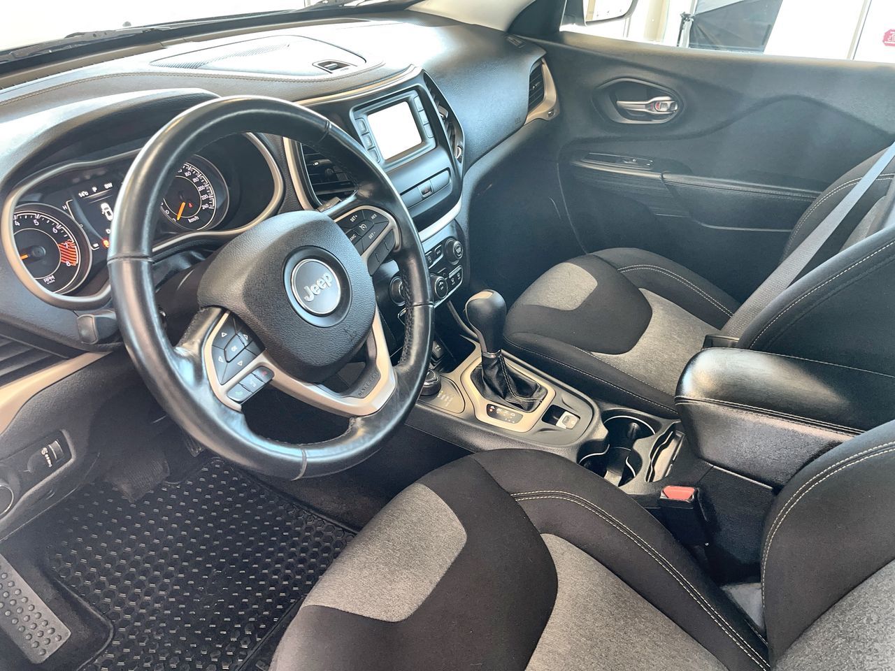 2015 Jeep Cherokee in Regina, Saskatchewan