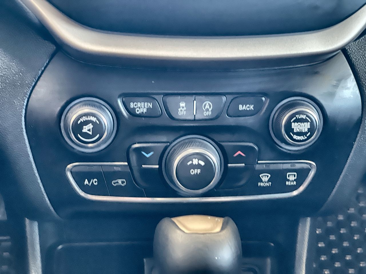 2015 Jeep Cherokee in Regina, Saskatchewan