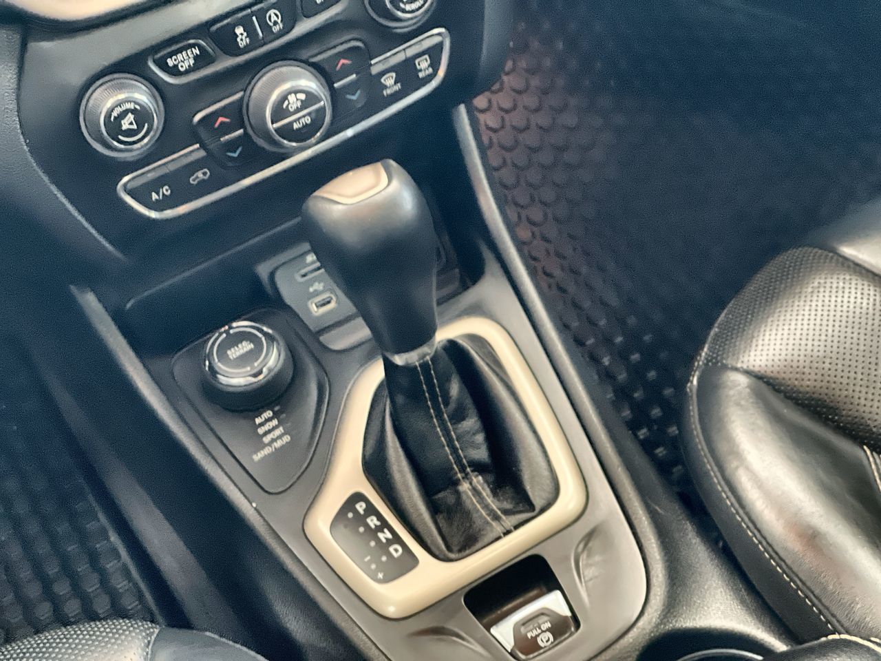 2017 Jeep Cherokee