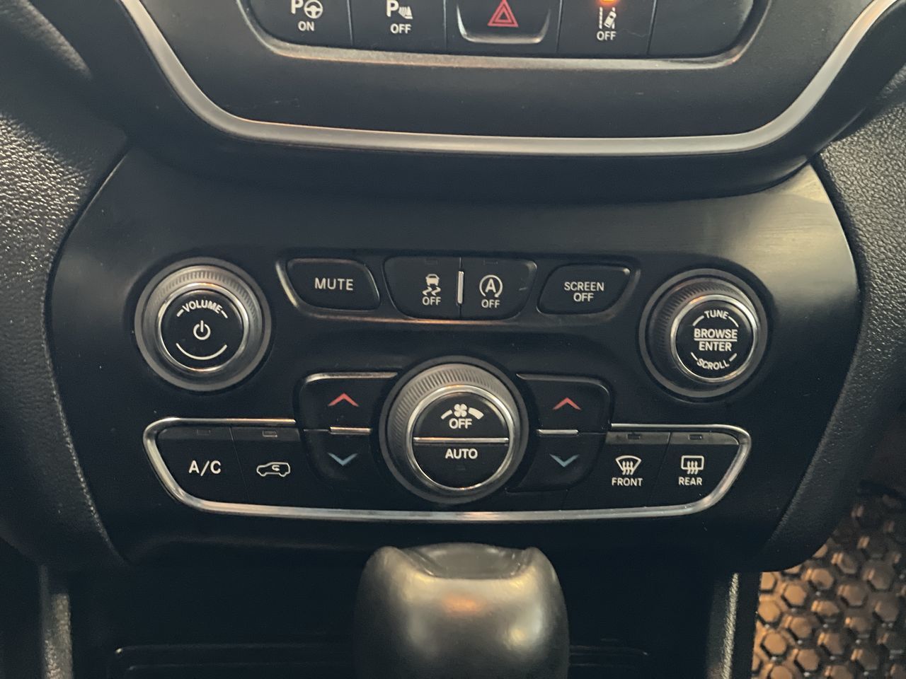 2023 Jeep Cherokee in Regina, Saskatchewan