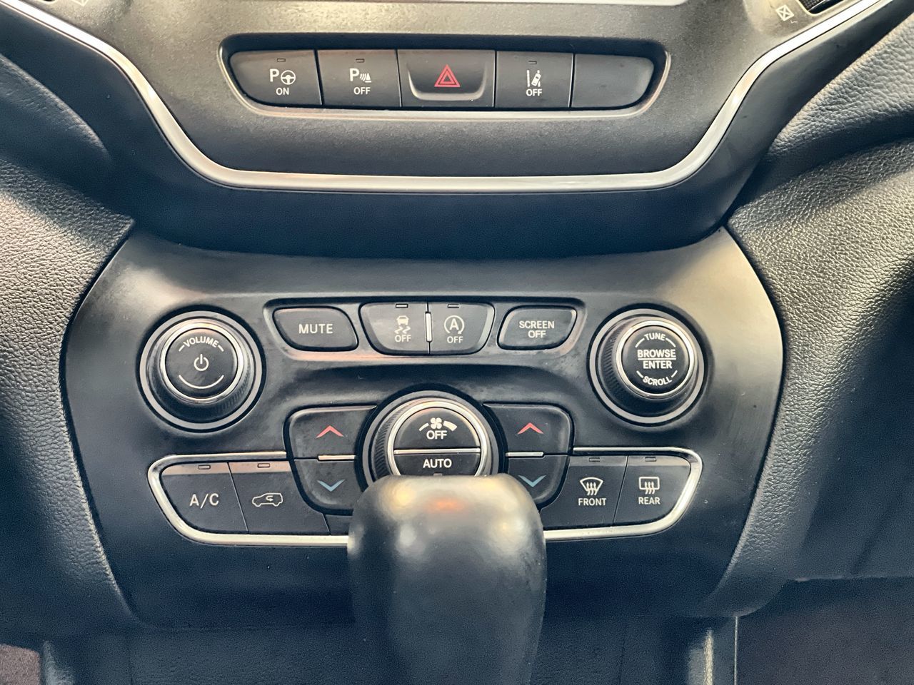 2023 Jeep Cherokee in Regina, Saskatchewan