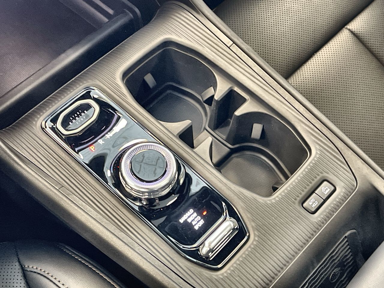 2026 Jeep Cherokee in Regina, Saskatchewan