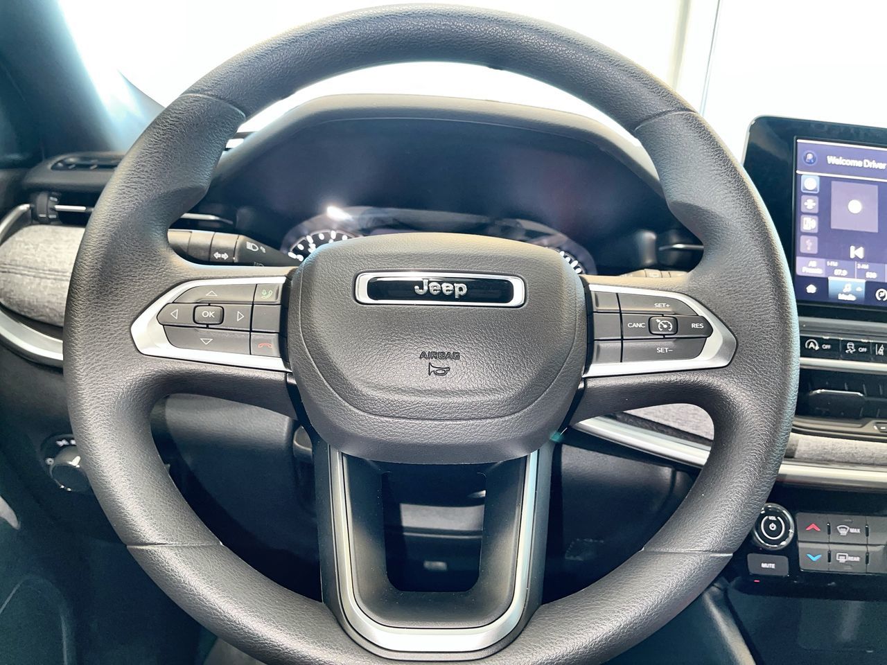 2025 Jeep Compass in Regina, Saskatchewan