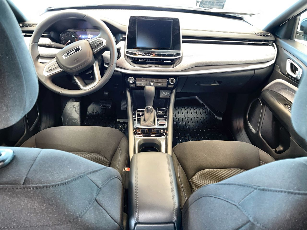 2025 Jeep Compass in Regina, Saskatchewan