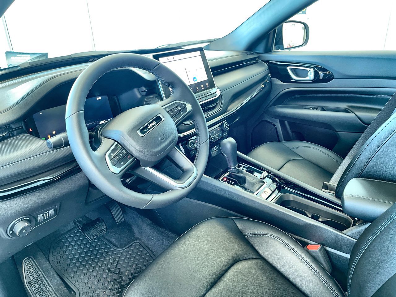 2025 Jeep Compass in Regina, Saskatchewan