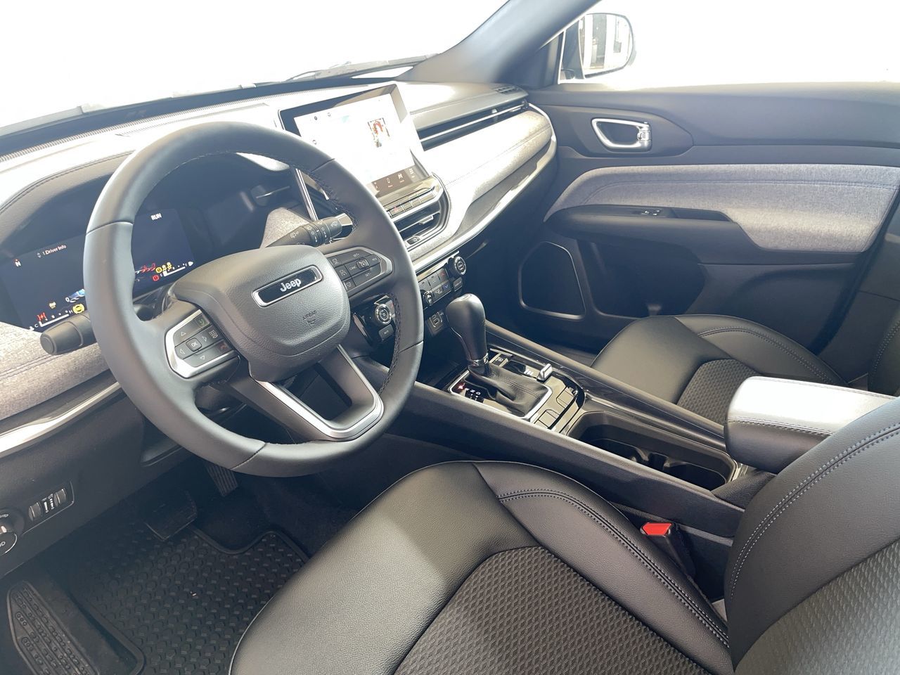 2025 Jeep Compass in Regina, Saskatchewan