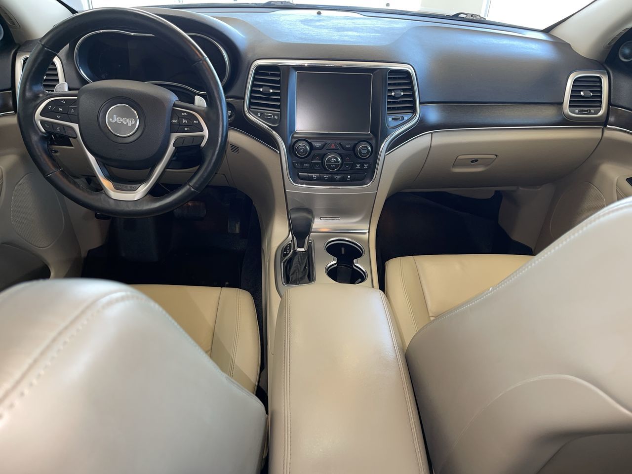 2017 Jeep Grand Cherokee 4X4 in Regina, Saskatchewan