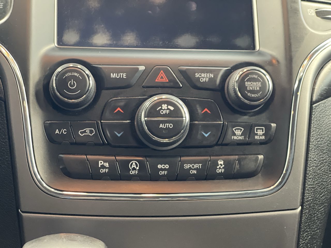 2018 Jeep Grand Cherokee 4X4 in Regina, Saskatchewan