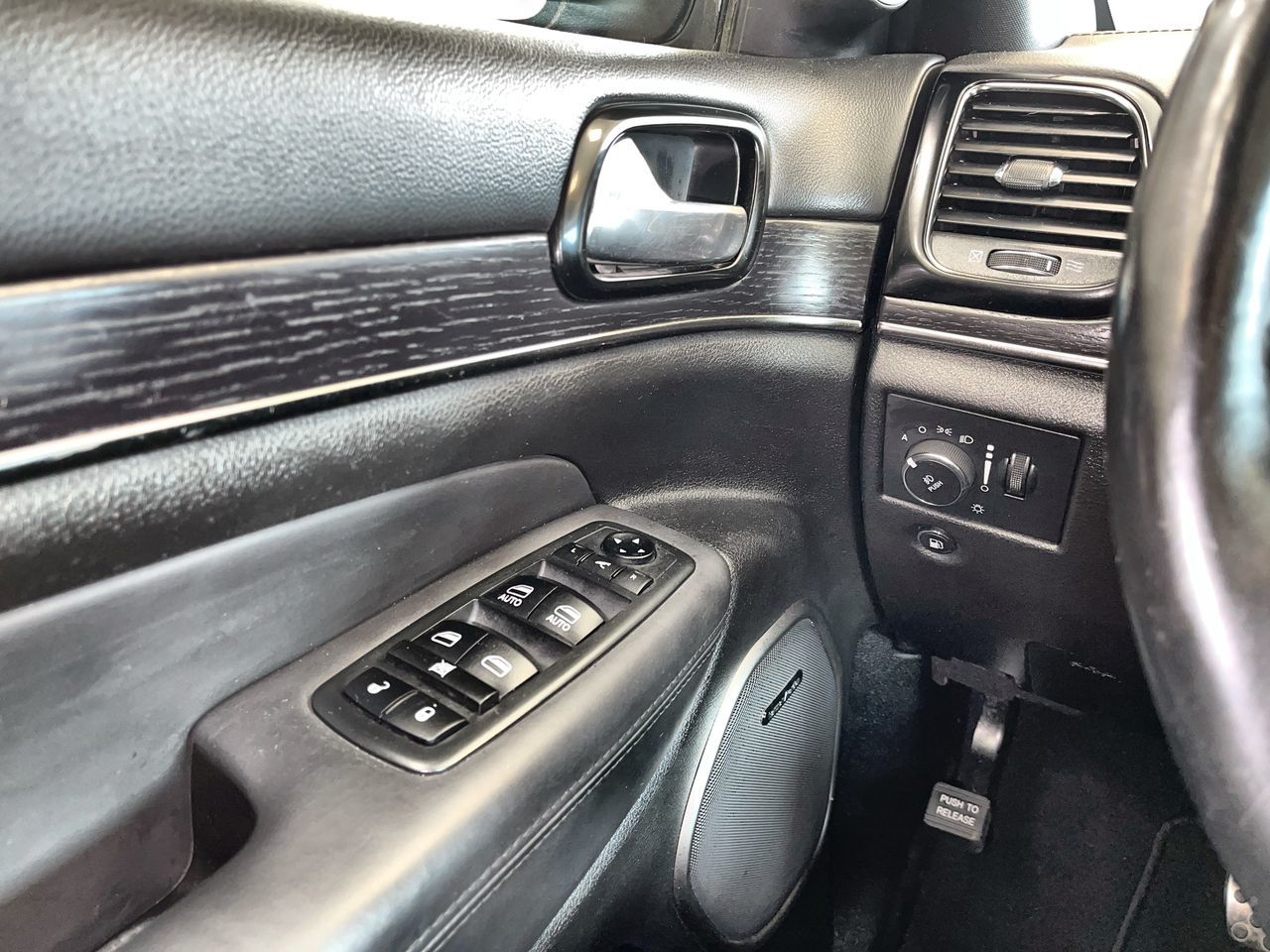 Jeep Grand Cherokee 4X4  2020 à Regina, Saskatchewan