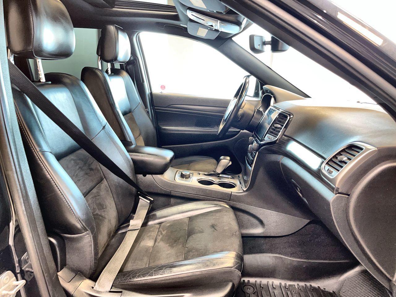 2020 Jeep Grand Cherokee 4X4 in Regina, Saskatchewan