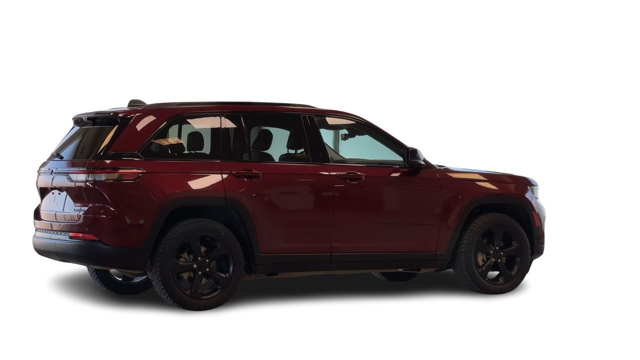 2023 Jeep Grand Cherokee 4X4 in Regina, Saskatchewan