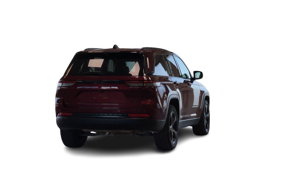 2023 Jeep Grand Cherokee 4X4 in Regina, Saskatchewan