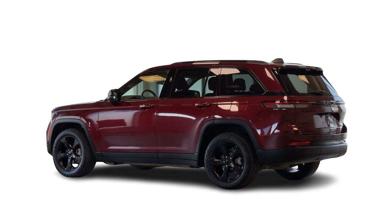 2023 Jeep Grand Cherokee 4X4 in Regina, Saskatchewan