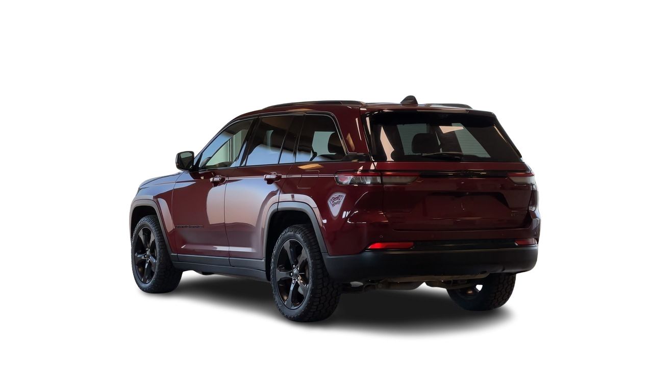 2023 Jeep Grand Cherokee 4X4 in Regina, Saskatchewan