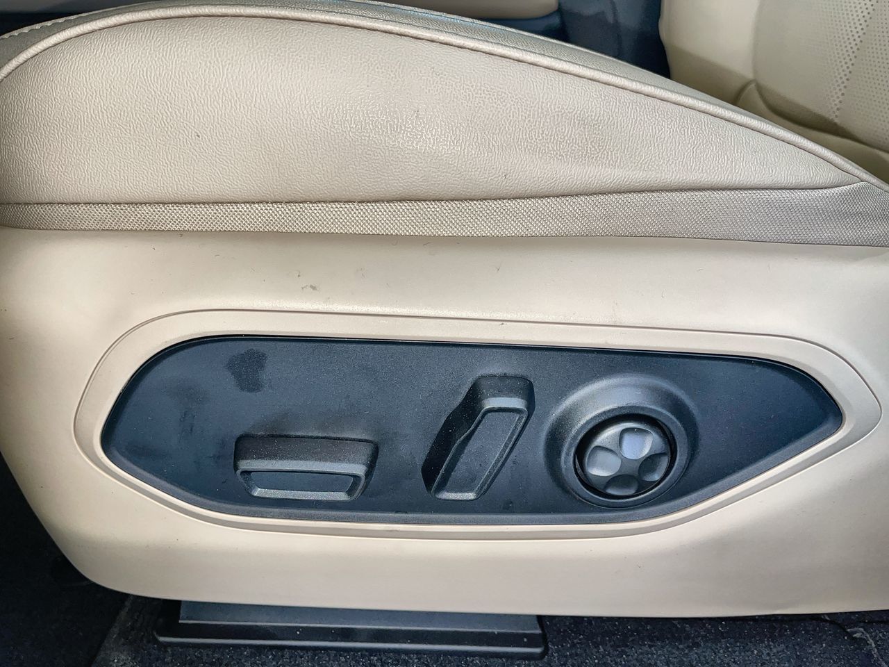 2025 Jeep Grand Cherokee L in Regina, Saskatchewan