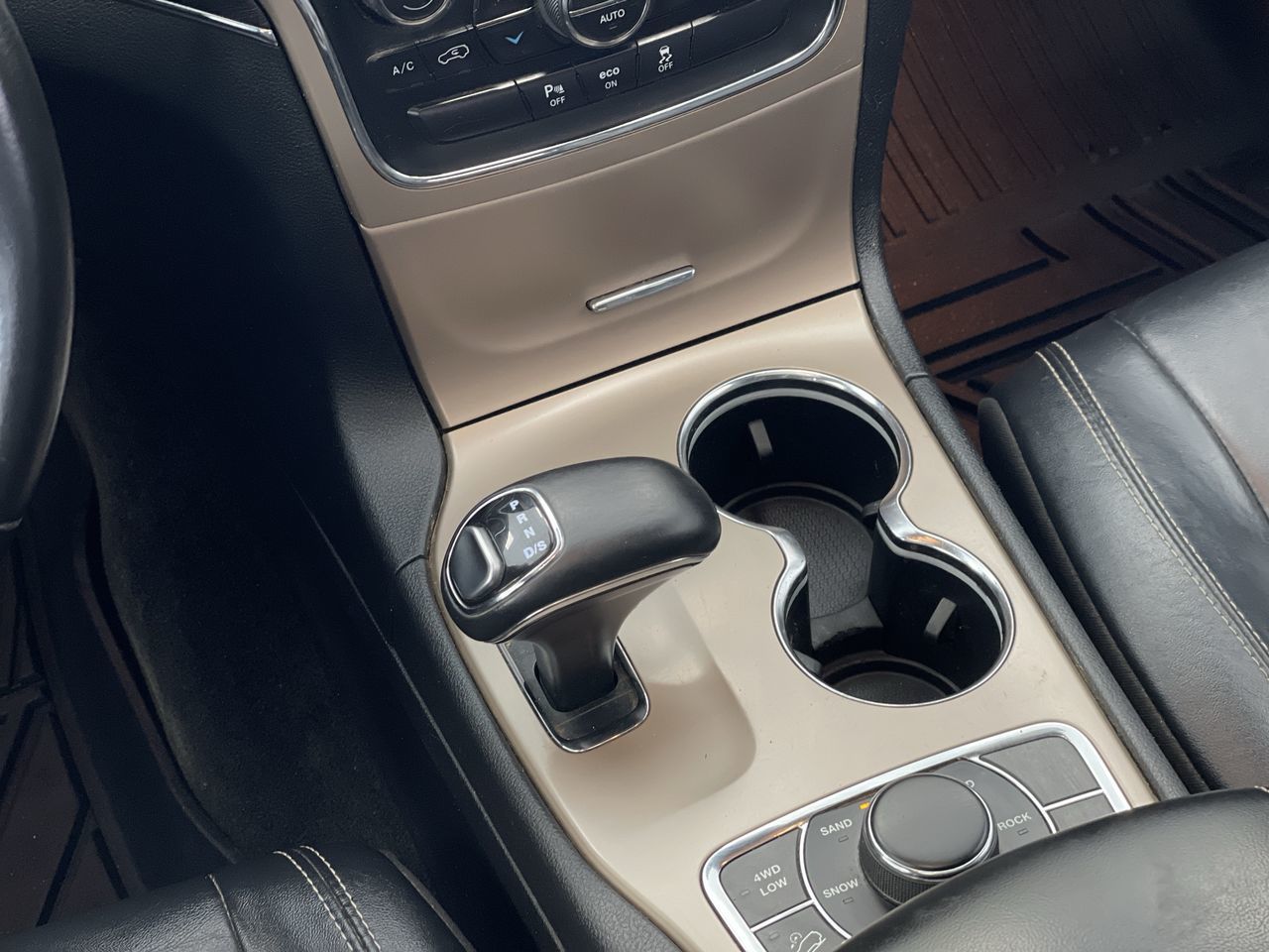 2015 Jeep Grand Cherokee in Regina, Saskatchewan