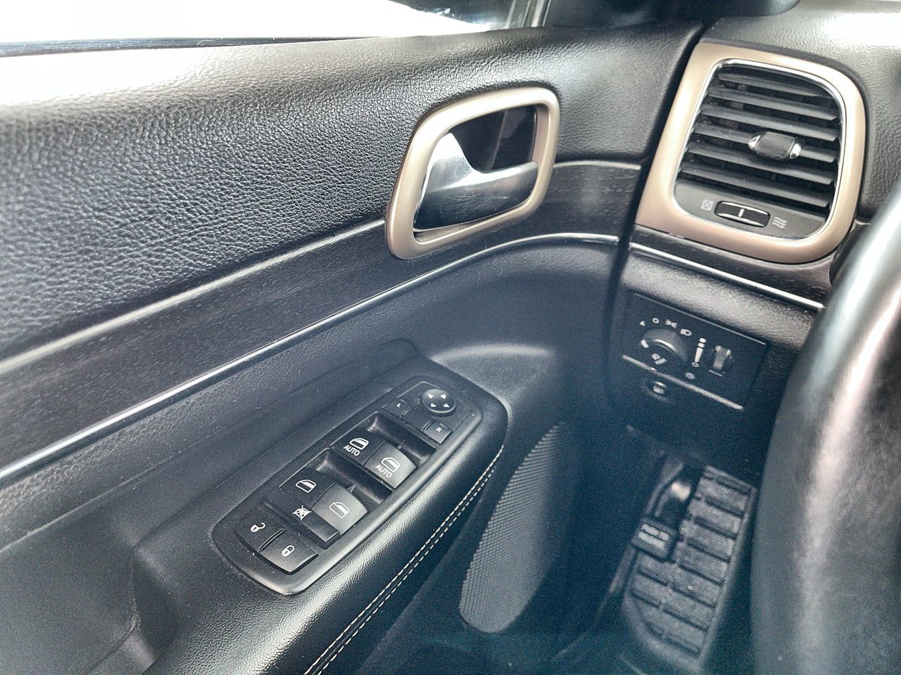 2015 Jeep Grand Cherokee in Regina, Saskatchewan