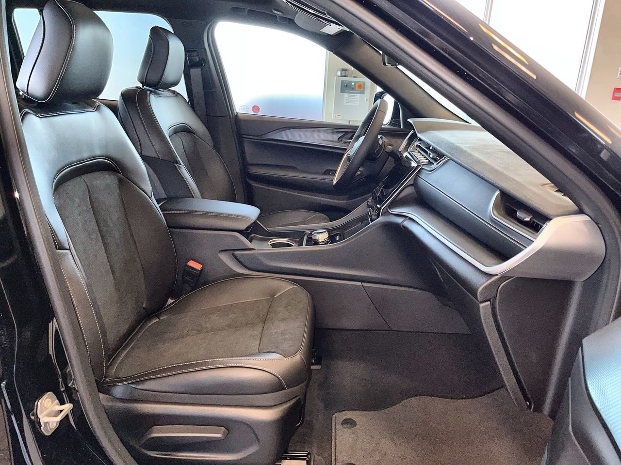 2025 Jeep Grand Cherokee in Regina, Saskatchewan