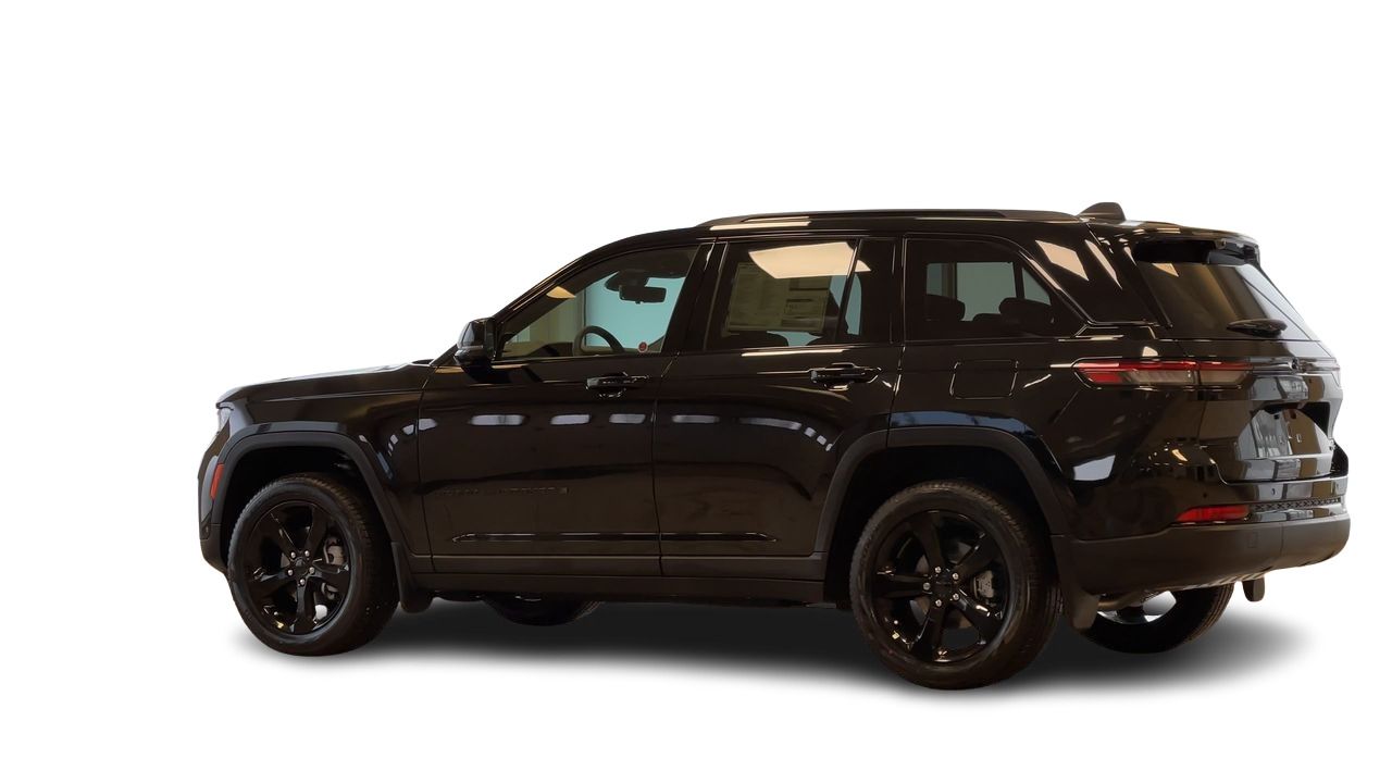 2025 Jeep Grand Cherokee in Regina, Saskatchewan