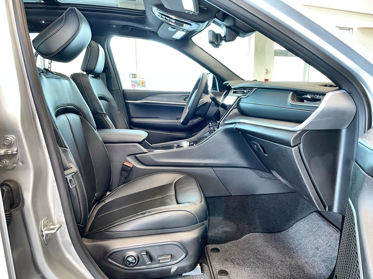 2025 Jeep Grand Cherokee in Regina, Saskatchewan