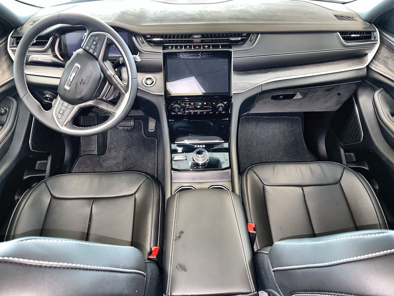 2025 Jeep Grand Cherokee in Regina, Saskatchewan