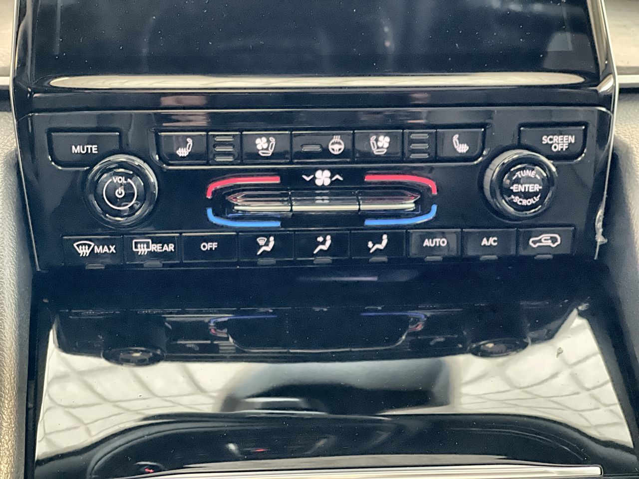2025 Jeep Grand Cherokee in Regina, Saskatchewan
