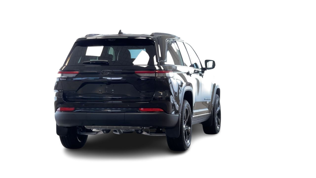 2025 Jeep Grand Cherokee in Regina, Saskatchewan