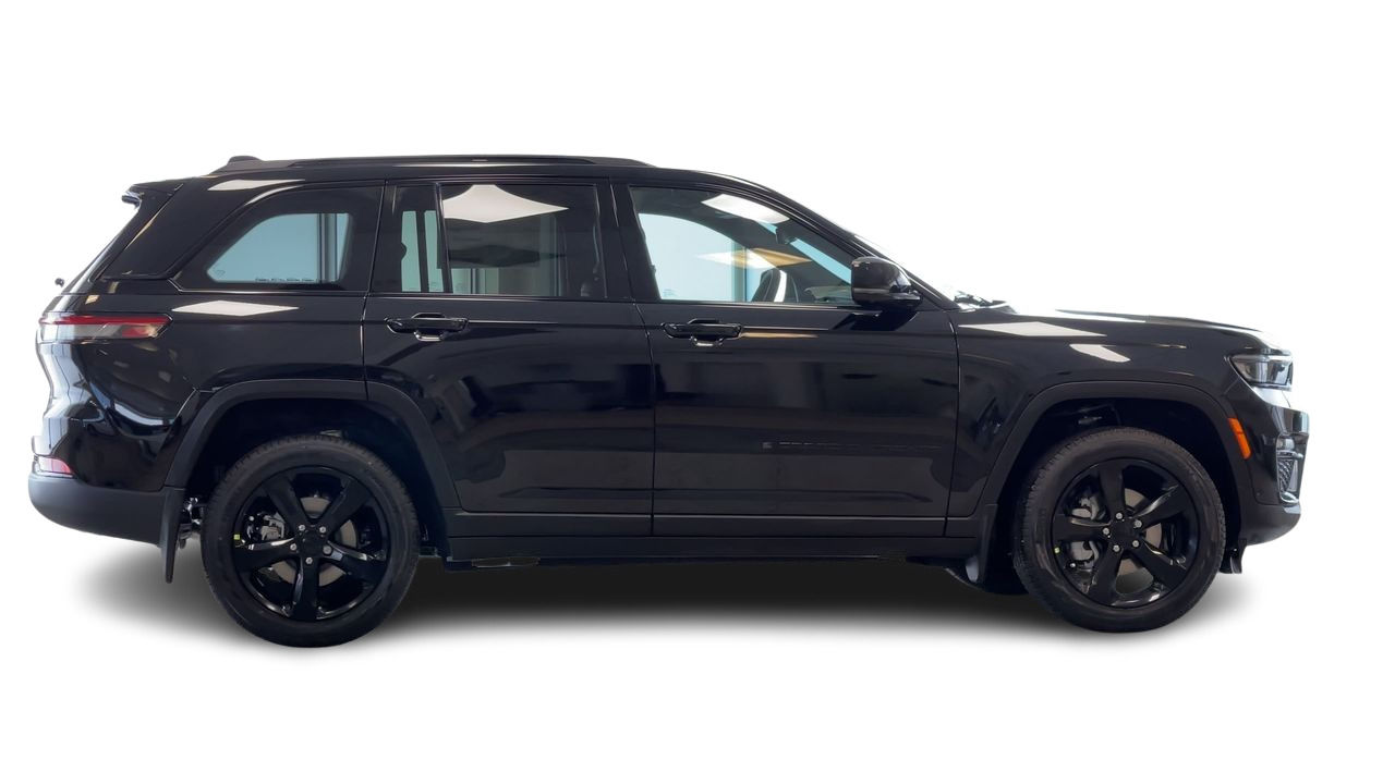 2025 Jeep Grand Cherokee in Regina, Saskatchewan