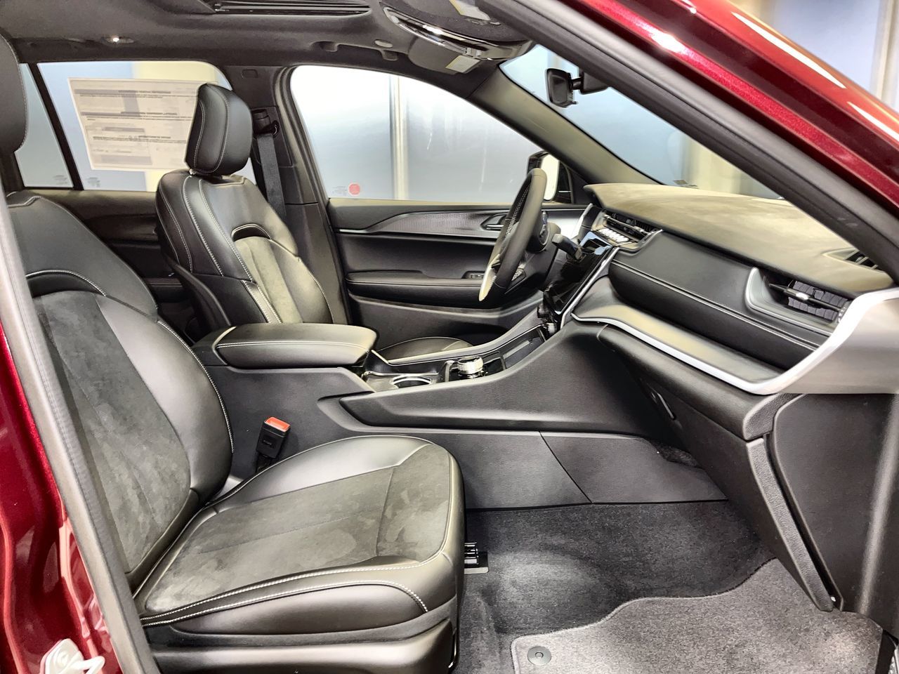 2025 Jeep Grand Cherokee in Regina, Saskatchewan