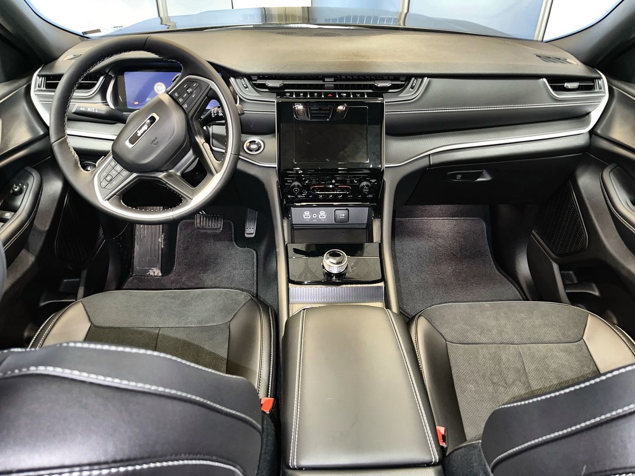 2025 Jeep Grand Cherokee in Regina, Saskatchewan