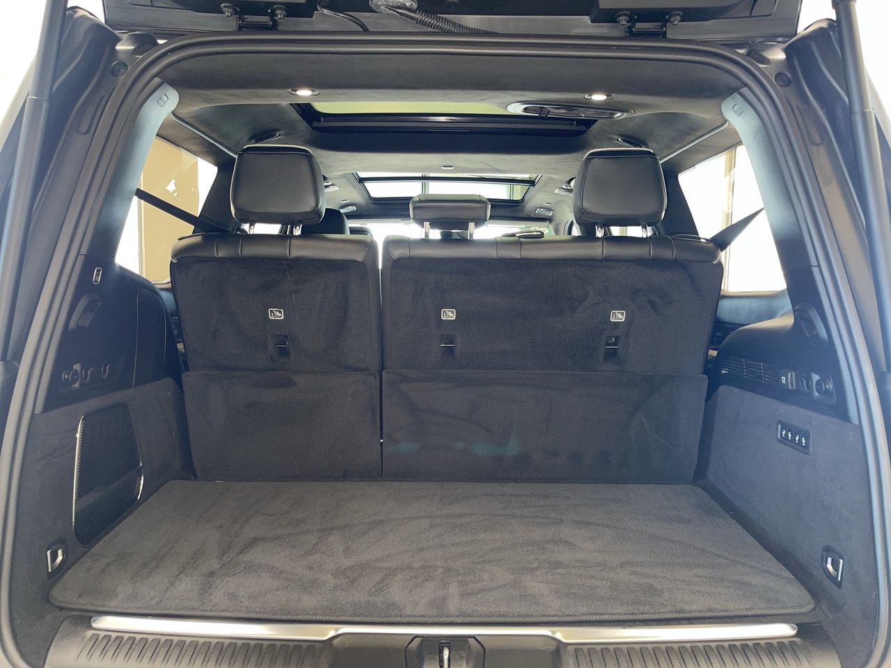2023 Jeep Grand Wagoneer