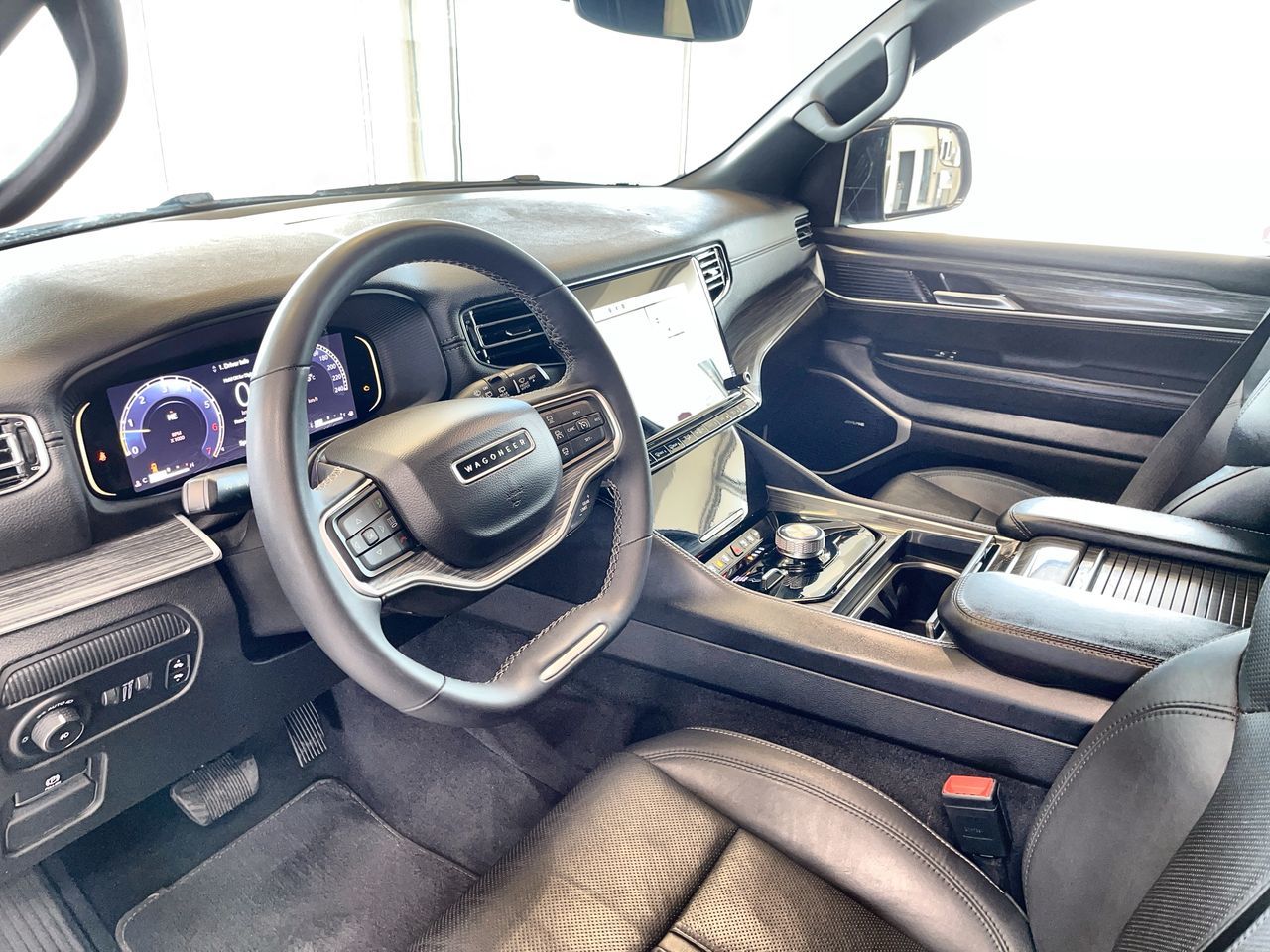 2022 Jeep WAGONEER in Regina, Saskatchewan