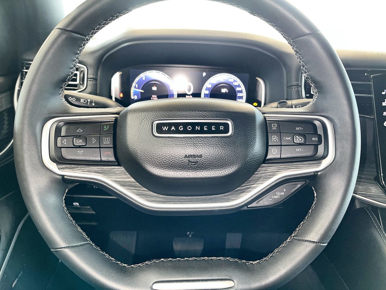 2022 Jeep WAGONEER in Regina, Saskatchewan