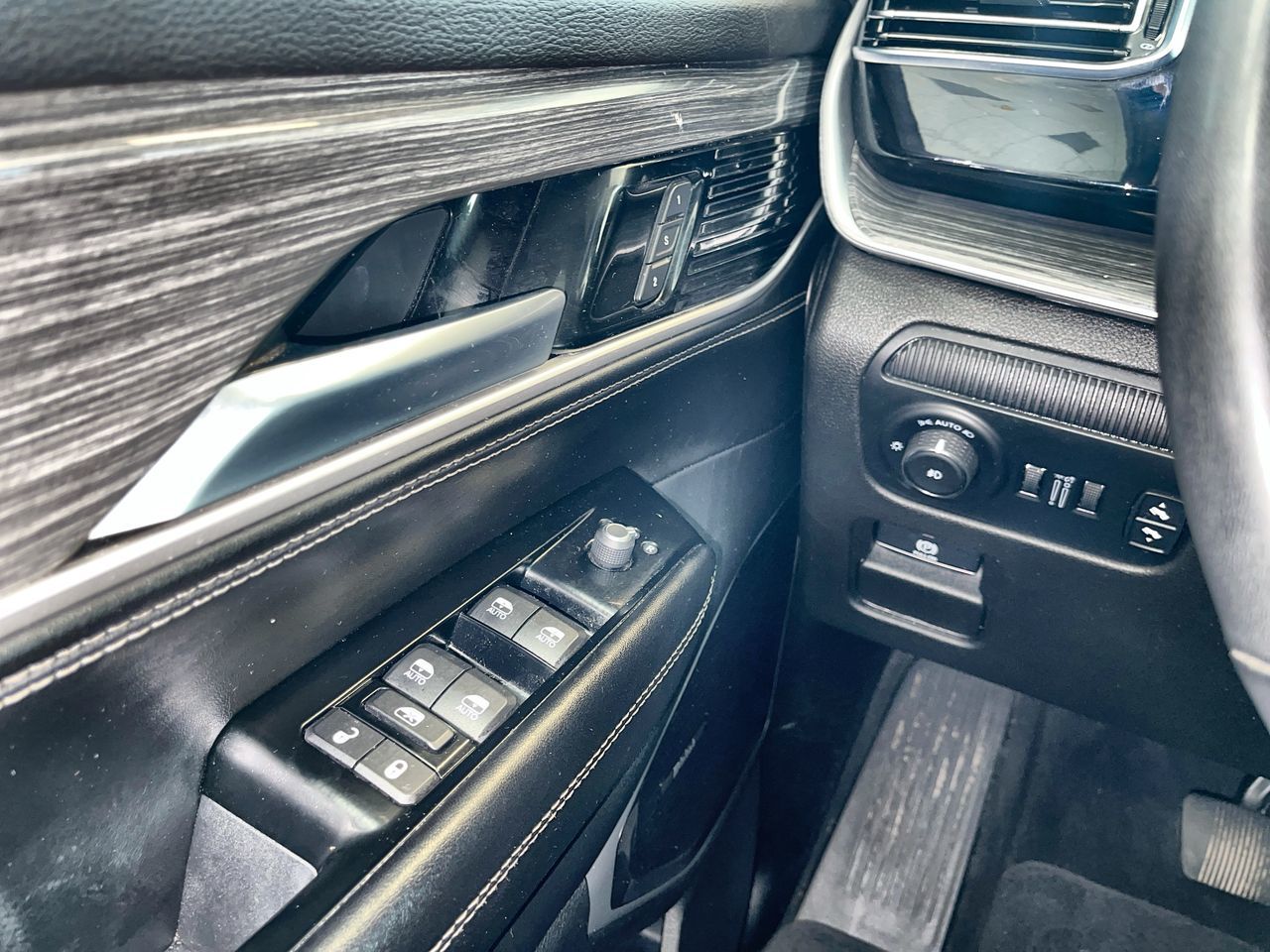 2022 Jeep Wagoneer in Regina, Saskatchewan