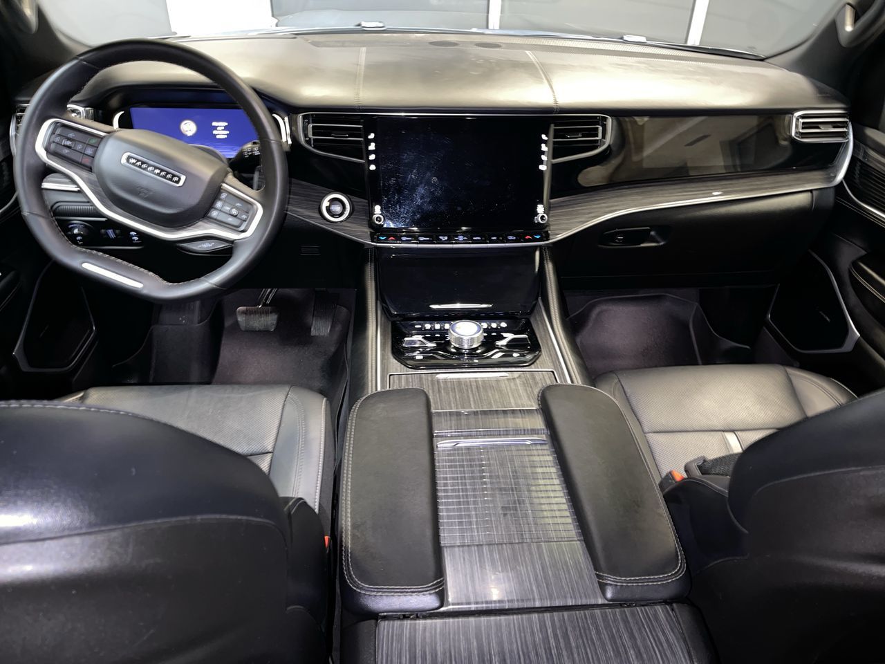 2022 Jeep Wagoneer in Regina, Saskatchewan