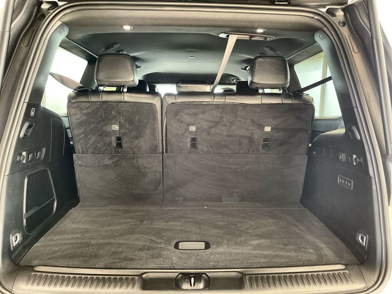 2022 Jeep Wagoneer