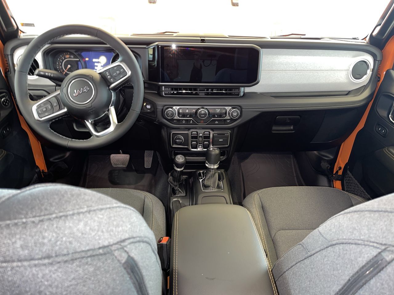 2025 Jeep WRANGLER 4-Door in Regina, Saskatchewan