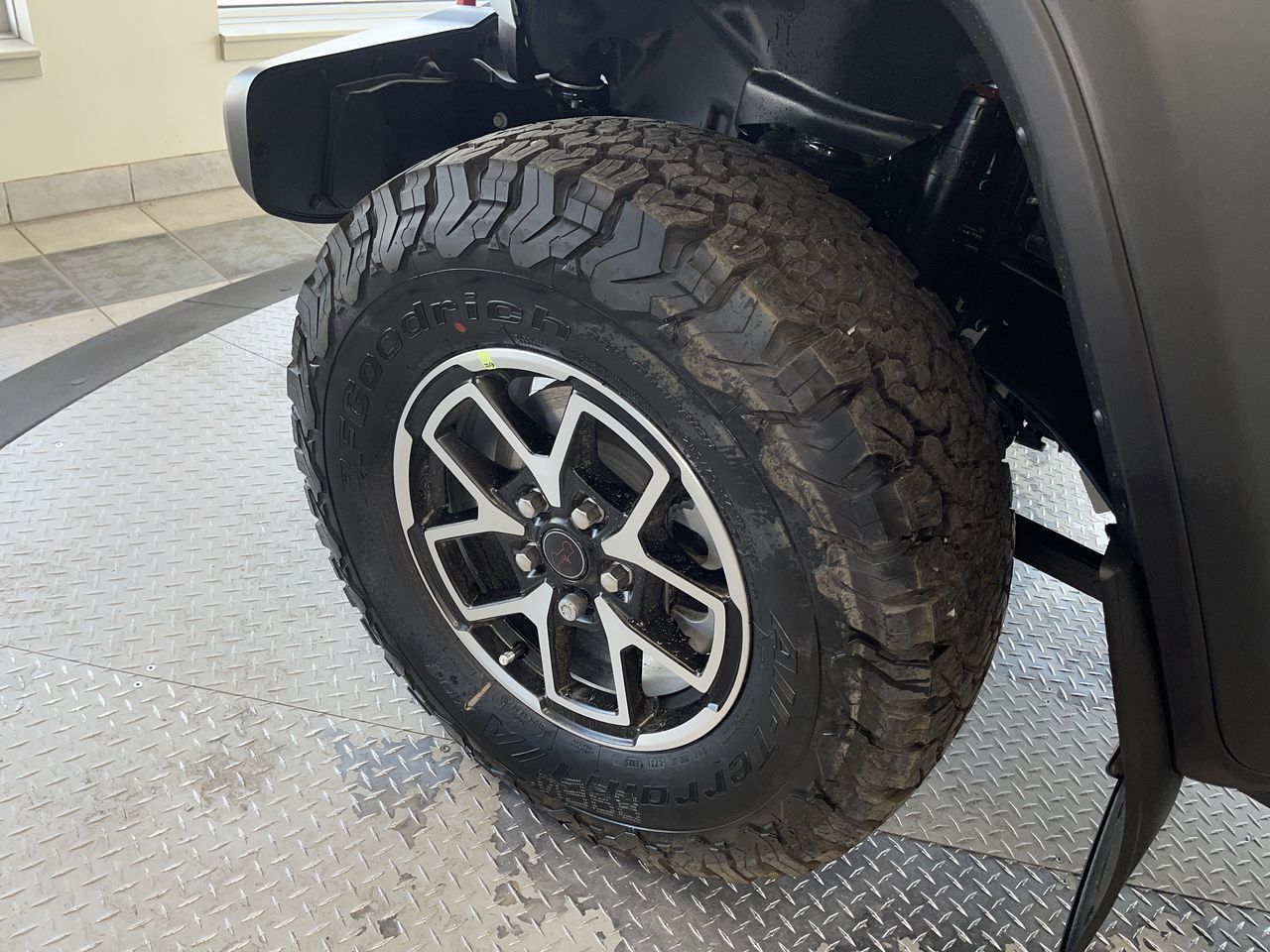 2025 Jeep WRANGLER 4-Door