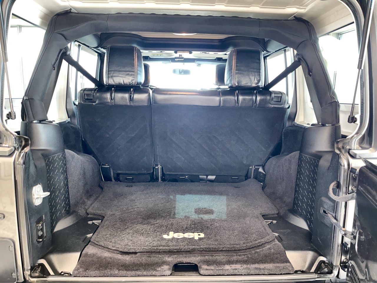 2017 Jeep Wrangler Unlimited in Regina, Saskatchewan
