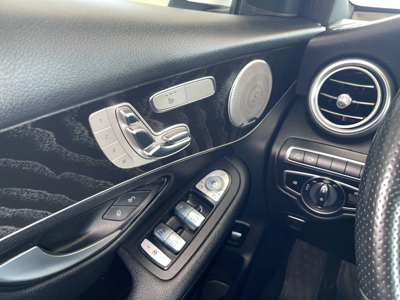 Mercedes-Benz GLC300  2018 à Regina, Saskatchewan