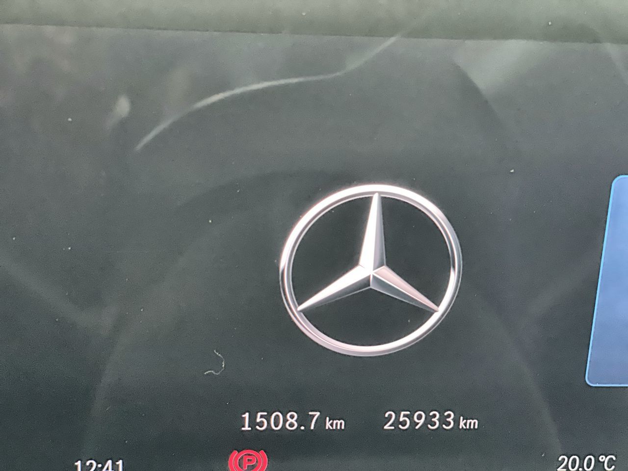 2025 Mercedes-Benz GLC300