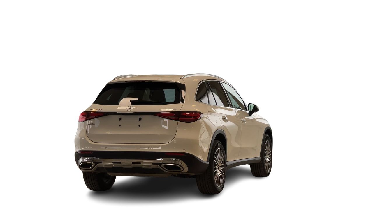 2025 Mercedes-Benz GLC300