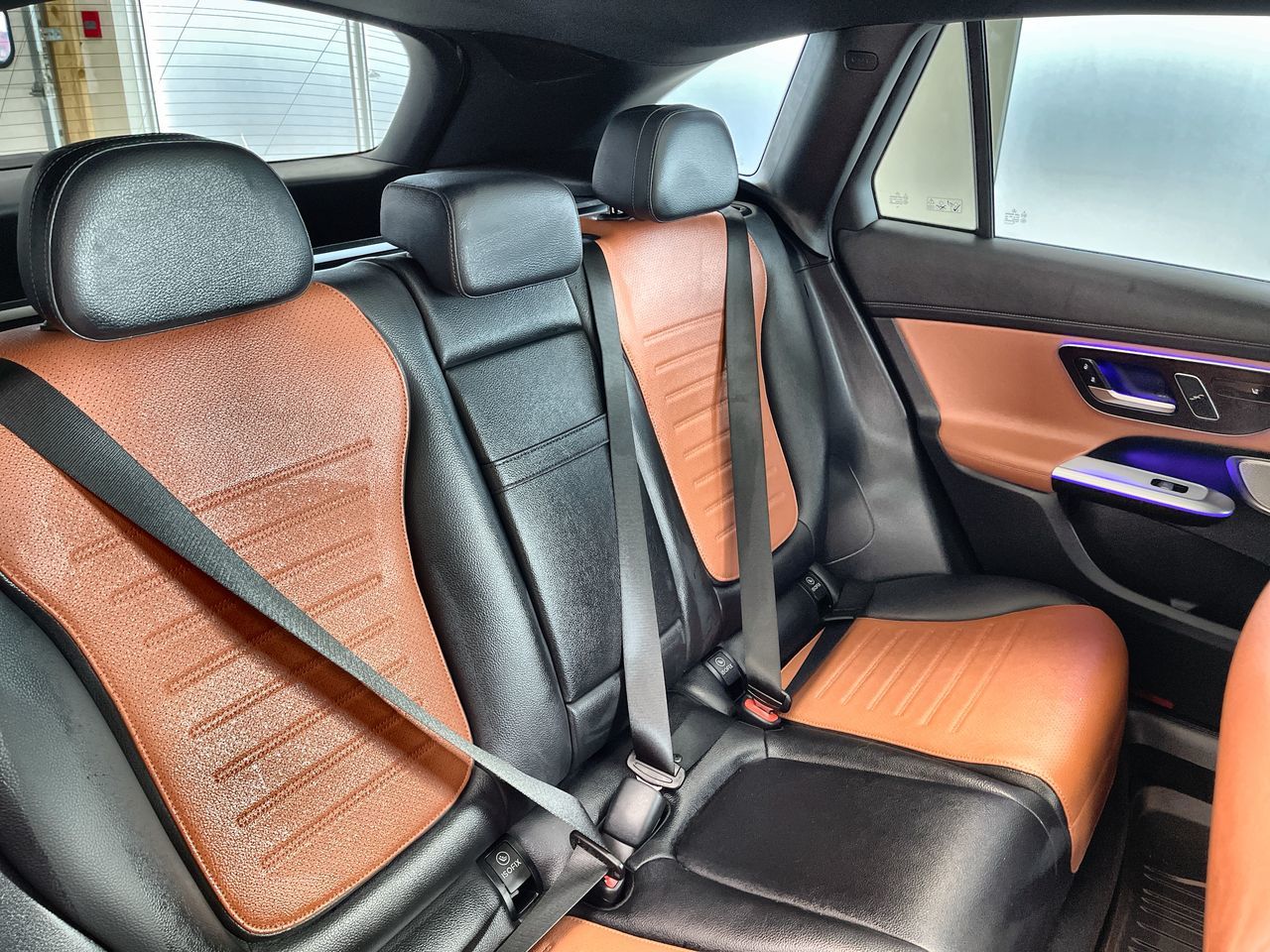 2026 Mercedes-Benz GLC300