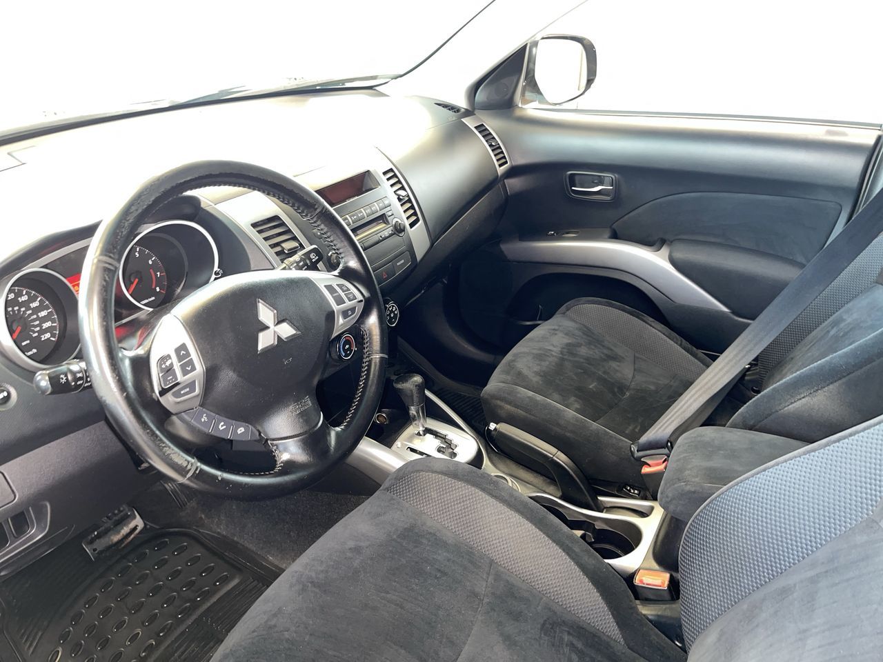 2010 Mitsubishi Outlander in Regina, Saskatchewan