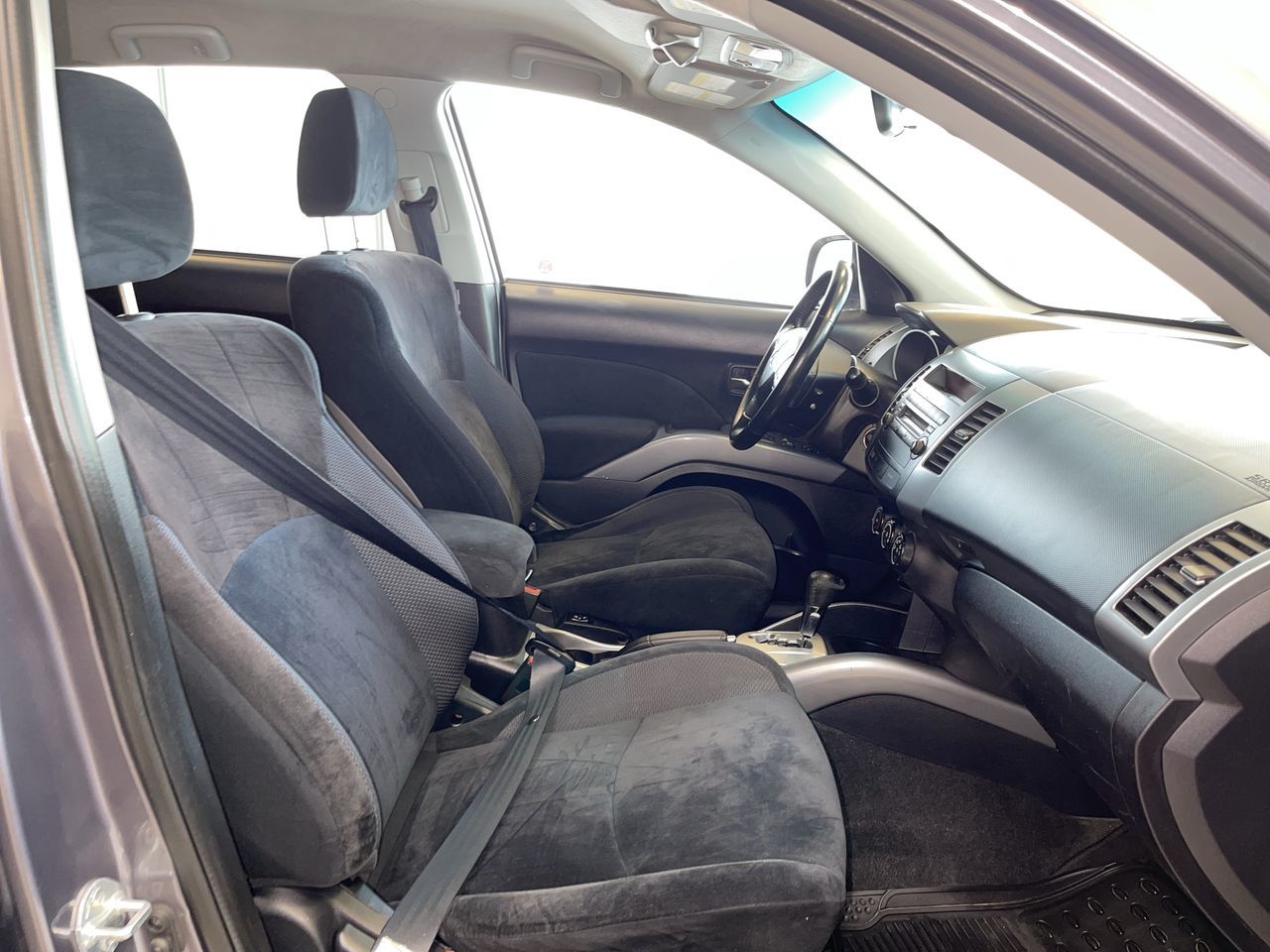 2010 Mitsubishi Outlander in Regina, Saskatchewan