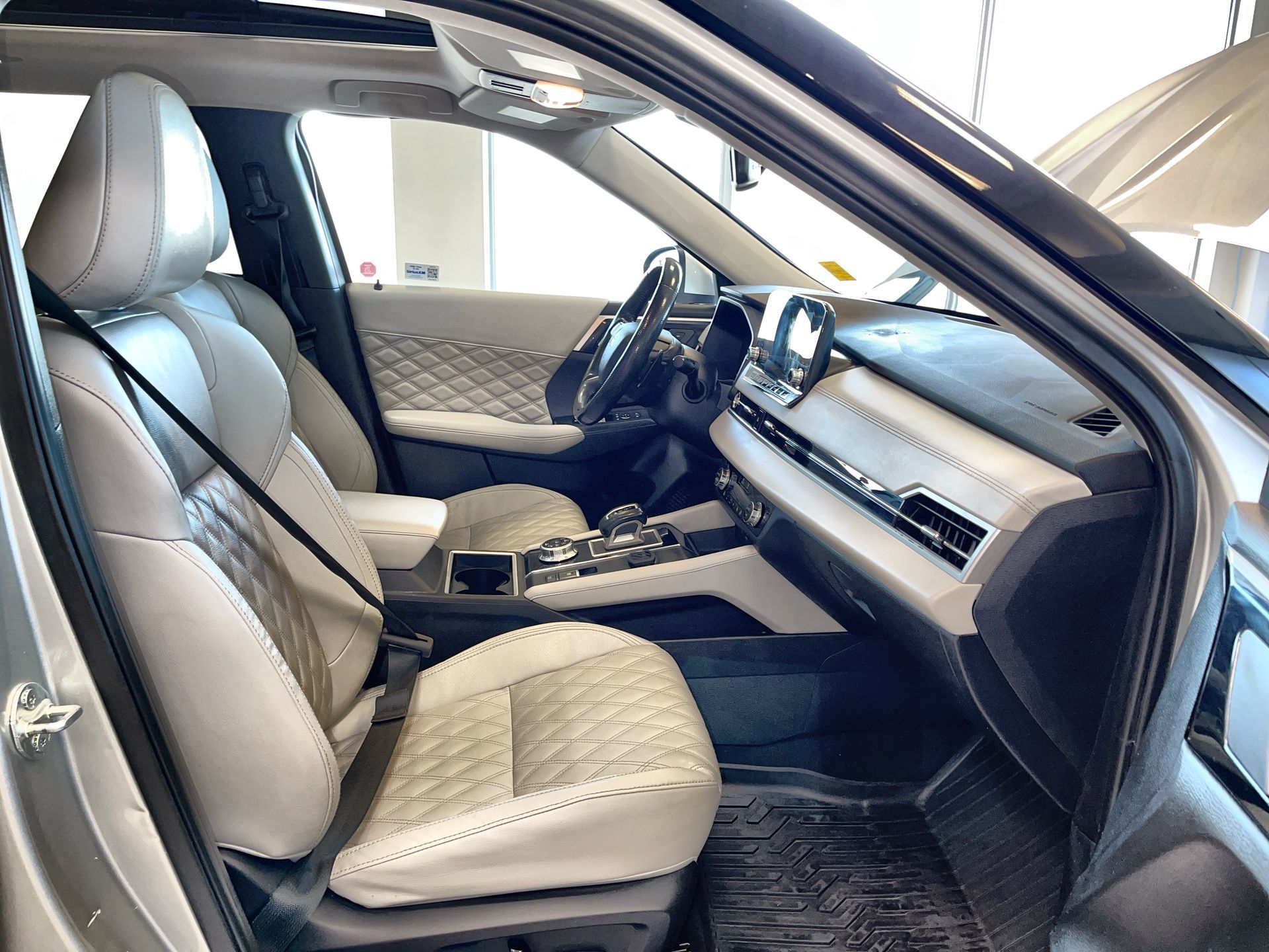 2024 Mitsubishi Outlander