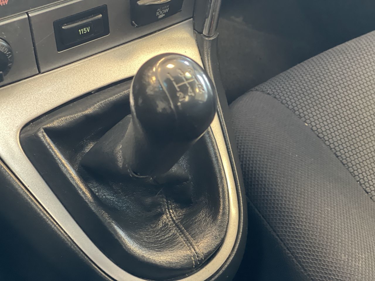 2005 Pontiac Vibe in Regina, Saskatchewan