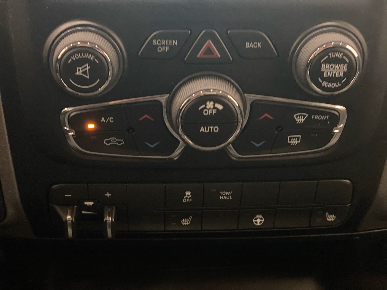 2020 Ram RAM 1500 Classic Crew Cab 4x4 (DS) in Regina, Saskatchewan