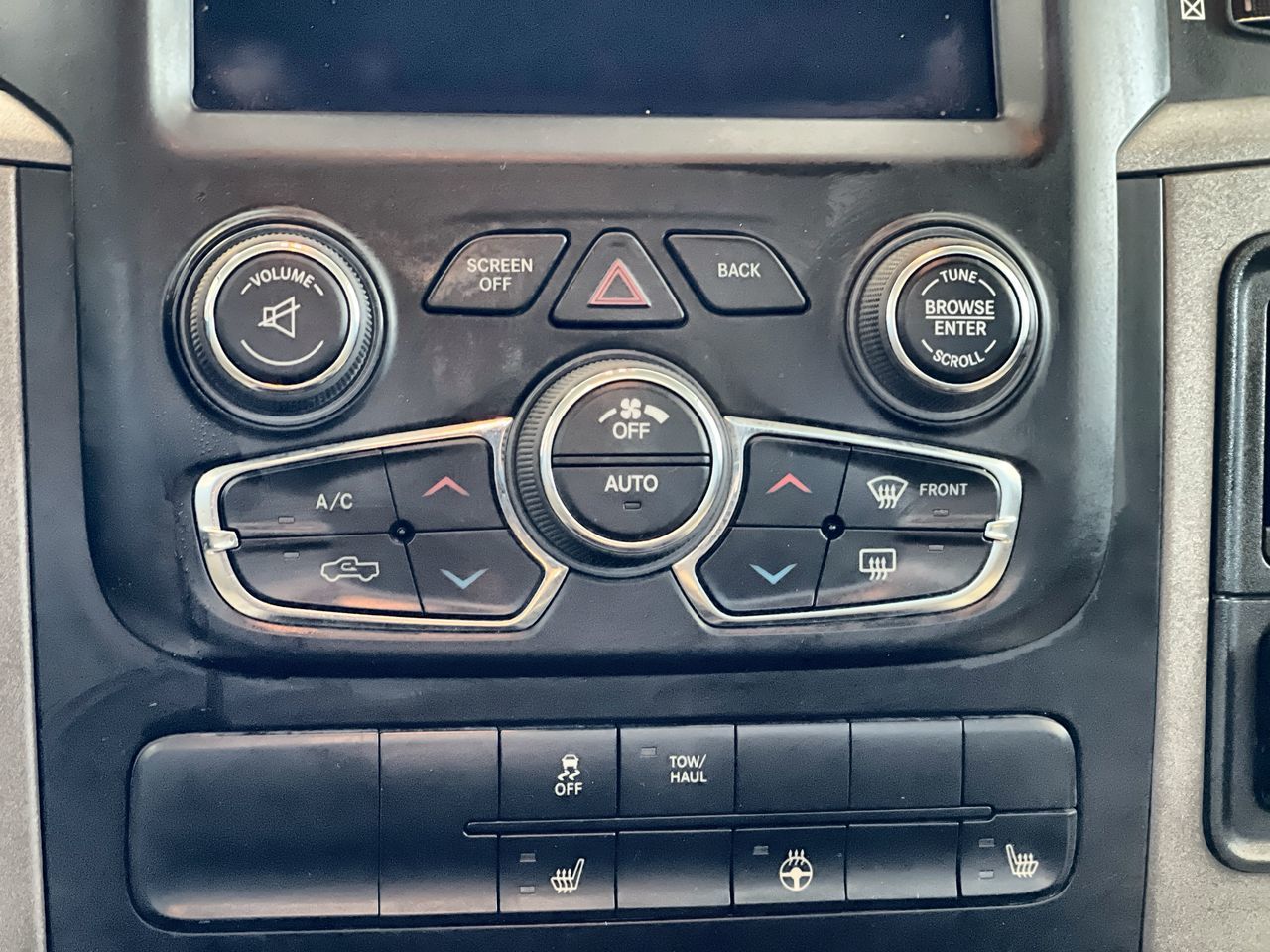 2021 Ram RAM 1500 Classic Crew Cab 4x4 (DS)